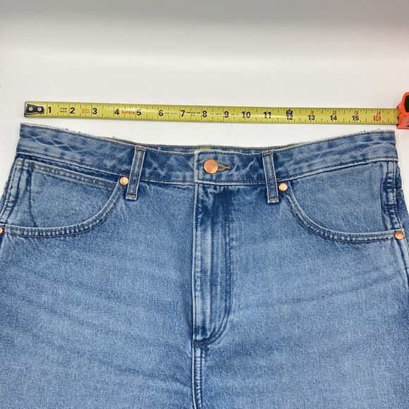 Wrangler Light Wash High Rise A-LineCutoff Donna Shorts Western Cowgirl Size W30 - Picture 6 of 10